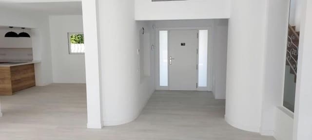 5 soverom Villa til salgs i Guadalmina Alta, Marbella med svømmebasseng garasje - € 1 900 000 (Ref: 7809271)