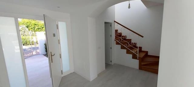 5 soverom Villa til salgs i Guadalmina Alta, Marbella med svømmebasseng garasje - € 1 900 000 (Ref: 7809271)