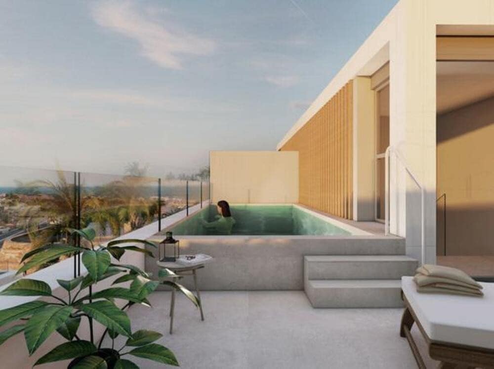 4 bedroom Villa for sale in Estepona with pool garage - € 730,000 (Ref: 7815378)