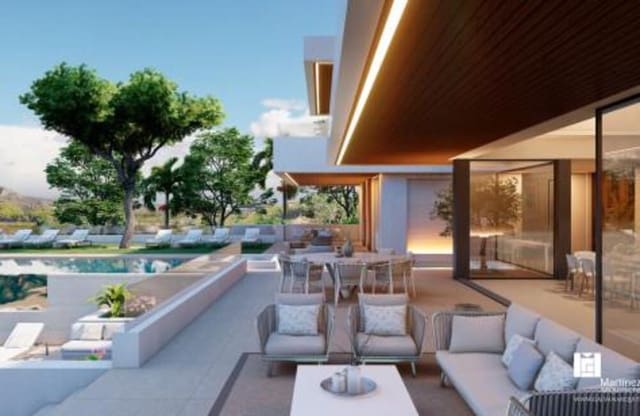 5 sovrum Villa till salu i Las Brisas, Marbella med pool garage - 2 600 000 € (Ref: 7826733)
