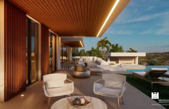 5 sovrum Villa till salu i Las Brisas, Marbella med pool garage - 2 600 000 € (Ref: 7826733)