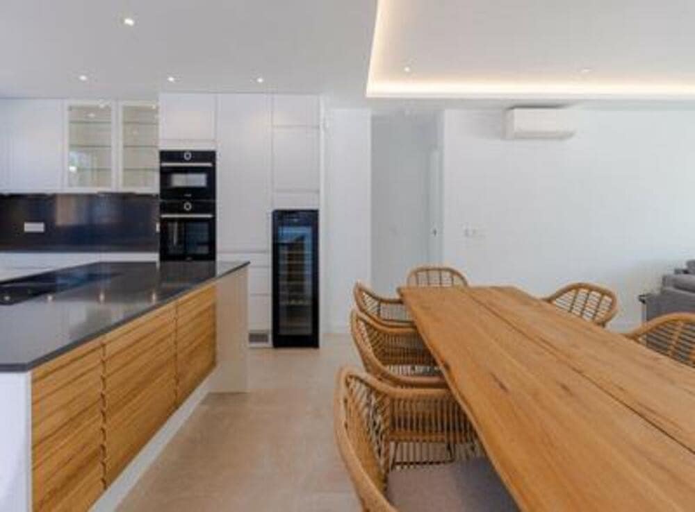 4 bedroom Villa for sale in Mijas Costa with pool garage - € 2,495,000 (Ref: 7830428)