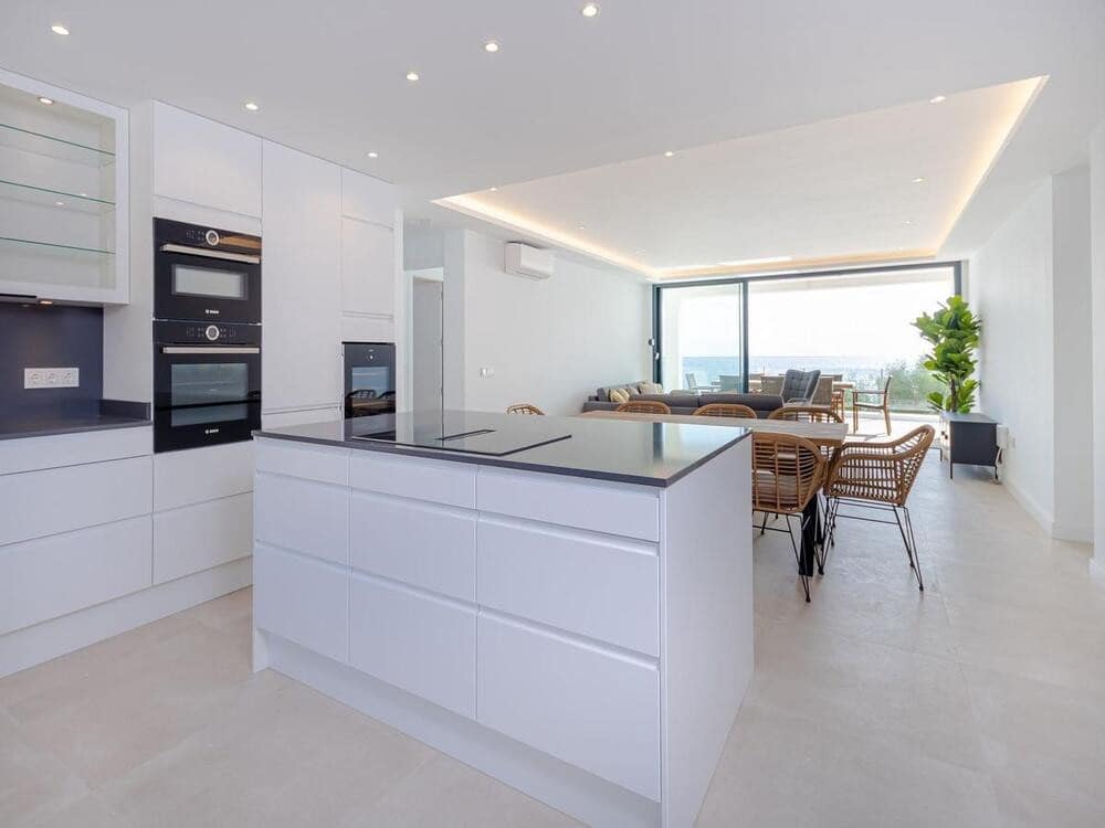 4 bedroom Villa for sale in Mijas Costa with pool garage - € 2,495,000 (Ref: 7830428)