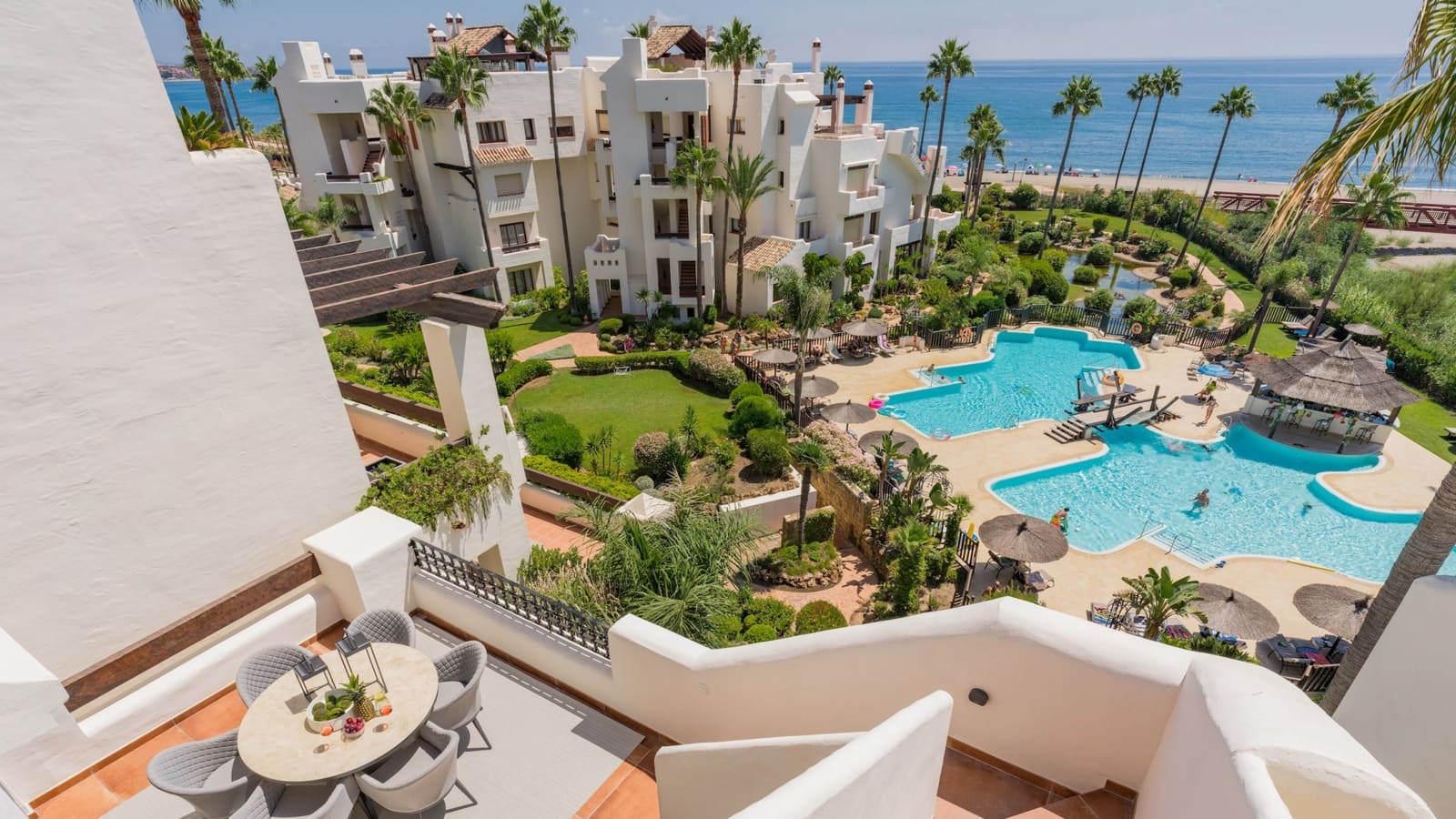 4 slaapkamer Penthouse te koop in Estepona met zwembad garage - € 1.895.000 (Ref: 7839480)