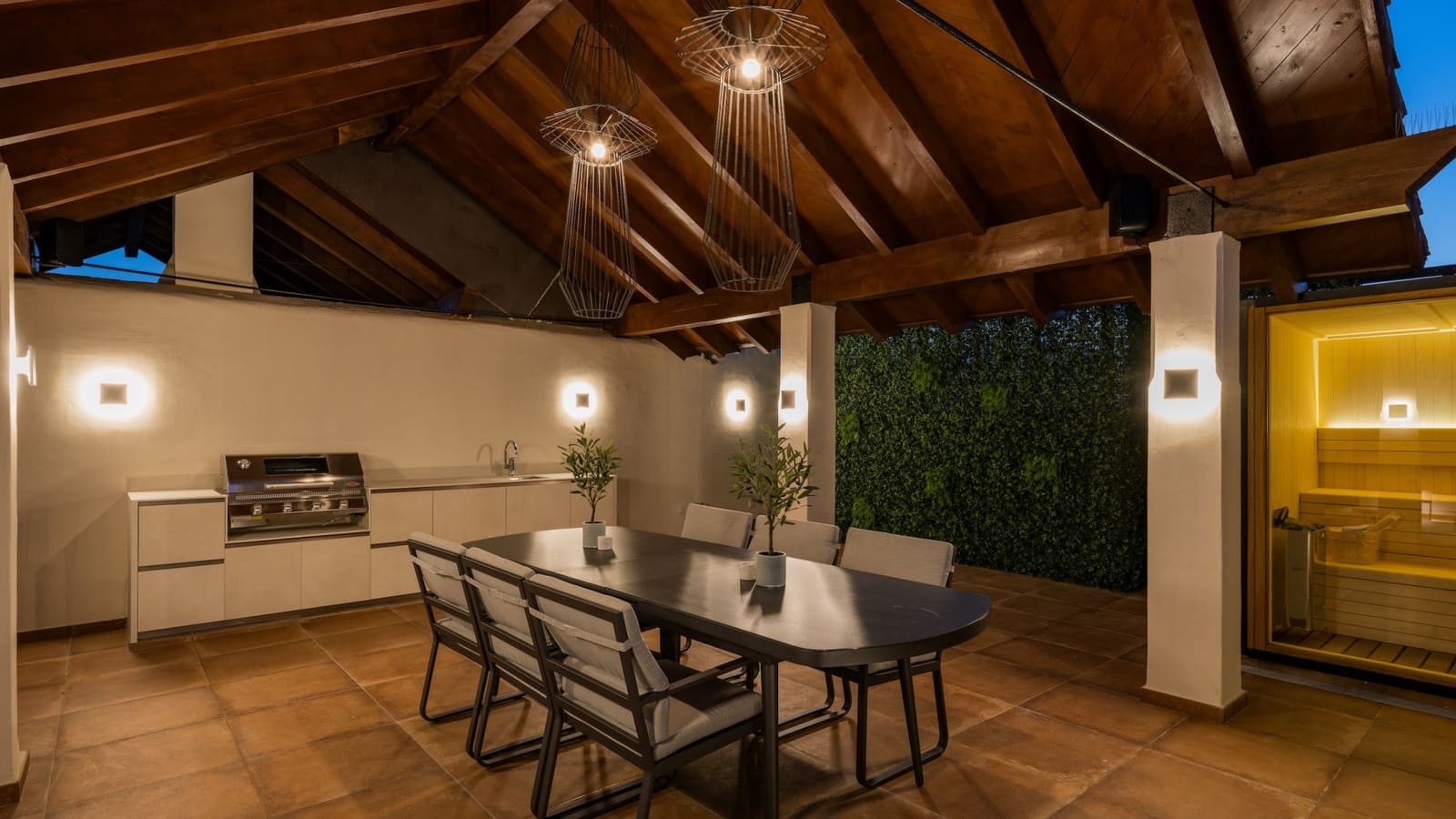 4 slaapkamer Penthouse te koop in Estepona met zwembad garage - € 1.895.000 (Ref: 7839480)