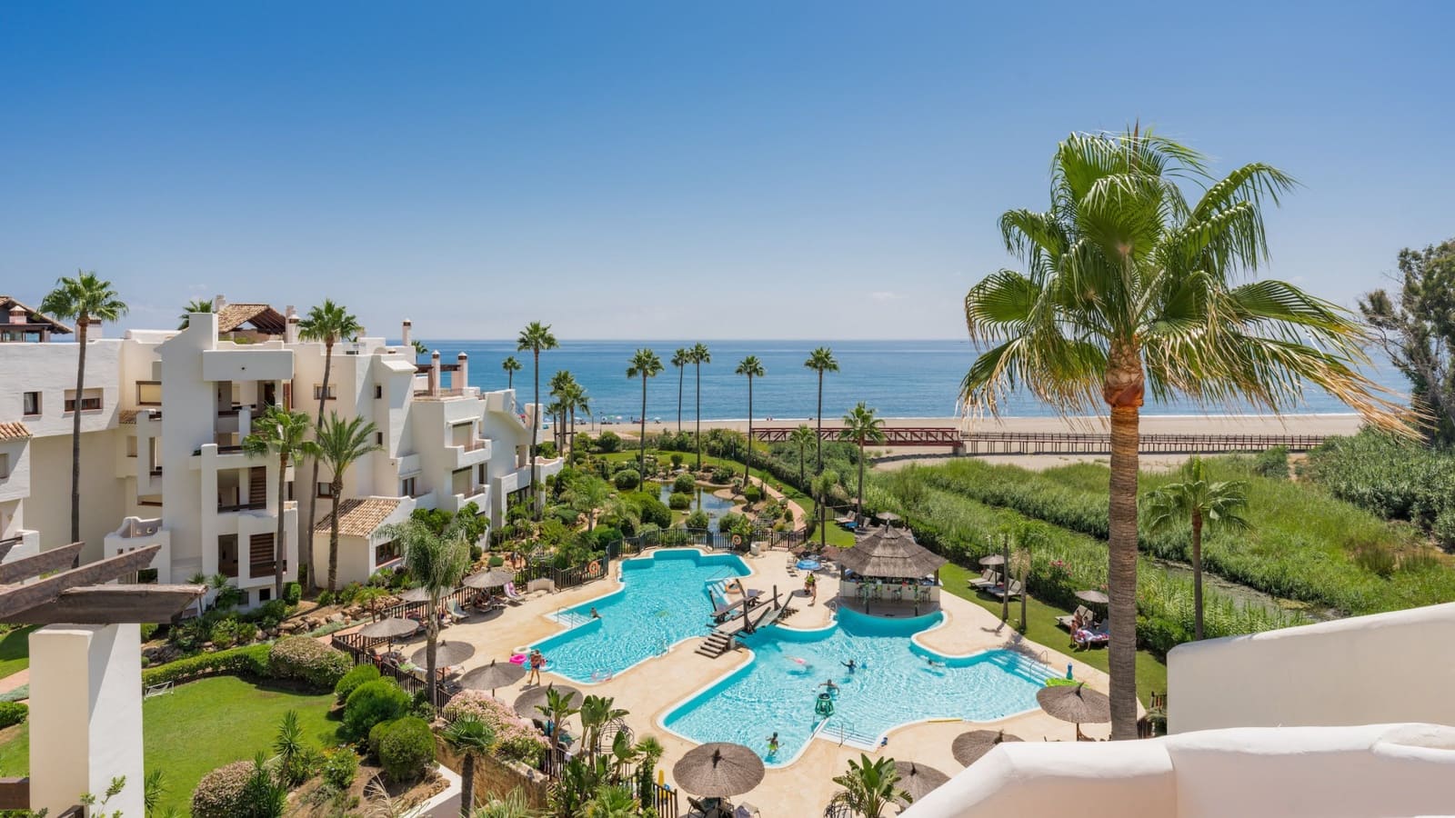 4 slaapkamer Penthouse te koop in Estepona met zwembad garage - € 1.895.000 (Ref: 7839480)