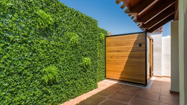 4 chambre Penthouse à vendre à El Velerín, Estepona avec piscine garage - 1 895 000 € (Ref: 7839480)