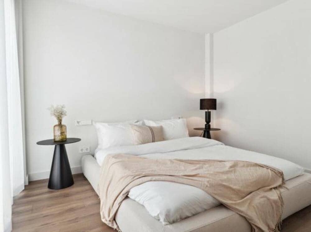 5 sypialnia Dom blizniak na sprzedaż w Nueva Andalucia z basenem garażem - 2 495 000 € (Ref: 7839481)