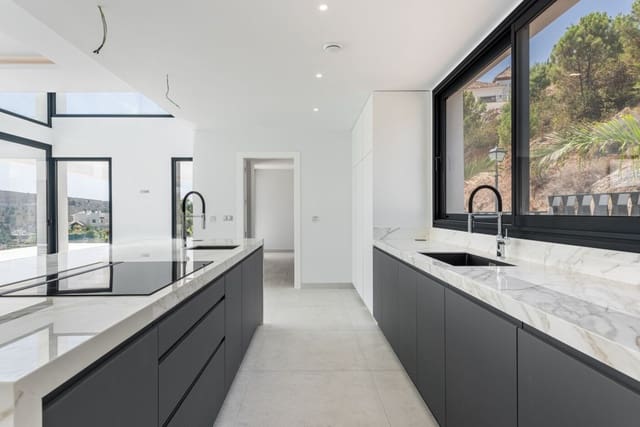 5 quarto Moradia para venda em Montemayor - Marbella Club, Benahavís com piscina garagem - 2 750 000 € (Ref: 7839485)