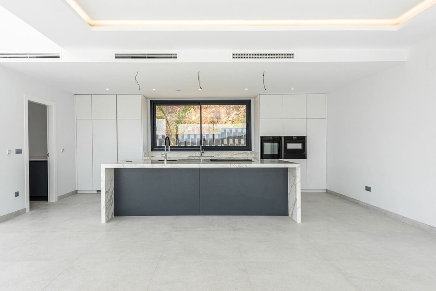 5 sovrum Villa till salu i Benahavis med pool garage - 2 750 000 € (Ref: 7839485)