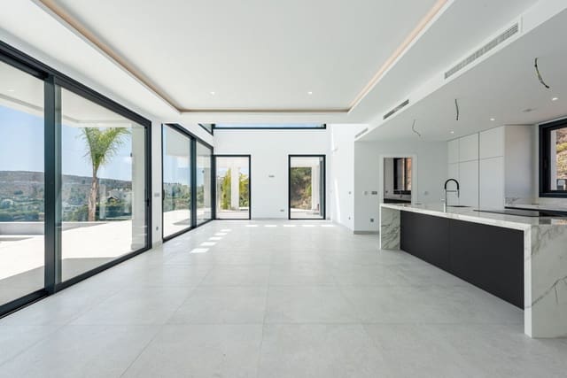 5 slaapkamer Villa te koop in Montemayor - Marbella Club, Benahavís met zwembad garage - € 2.750.000 (Ref: 7839485)