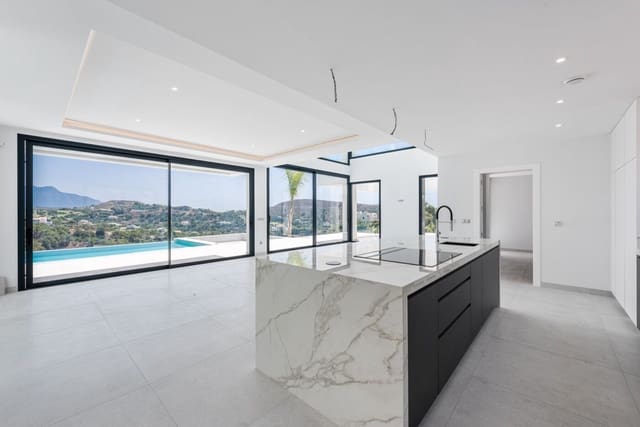 5 slaapkamer Villa te koop in Montemayor - Marbella Club, Benahavís met zwembad garage - € 2.750.000 (Ref: 7839485)