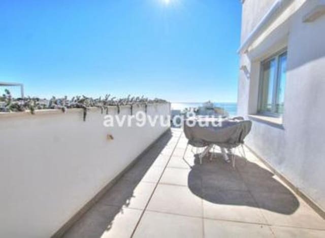 Ático de 3 habitaciones en Benalmadena Costa, Benalmádena en venta con piscina - 999.999 € (Ref: 7842308)