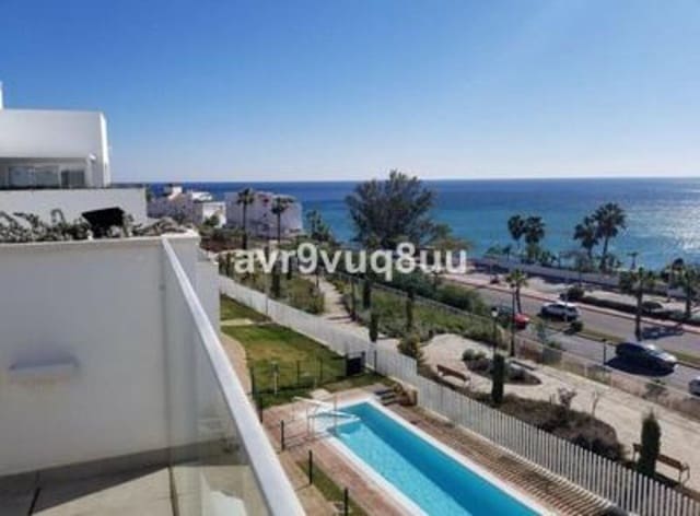 Ático de 3 habitaciones en Benalmadena Costa, Benalmádena en venta con piscina - 999.999 € (Ref: 7842308)