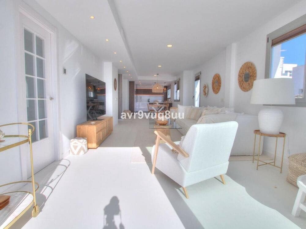 3 makuuhuone Kattohuoneisto myytävänä paikassa Benalmadena Costa mukana uima-altaan - 999 999 € (Ref: 7842308)