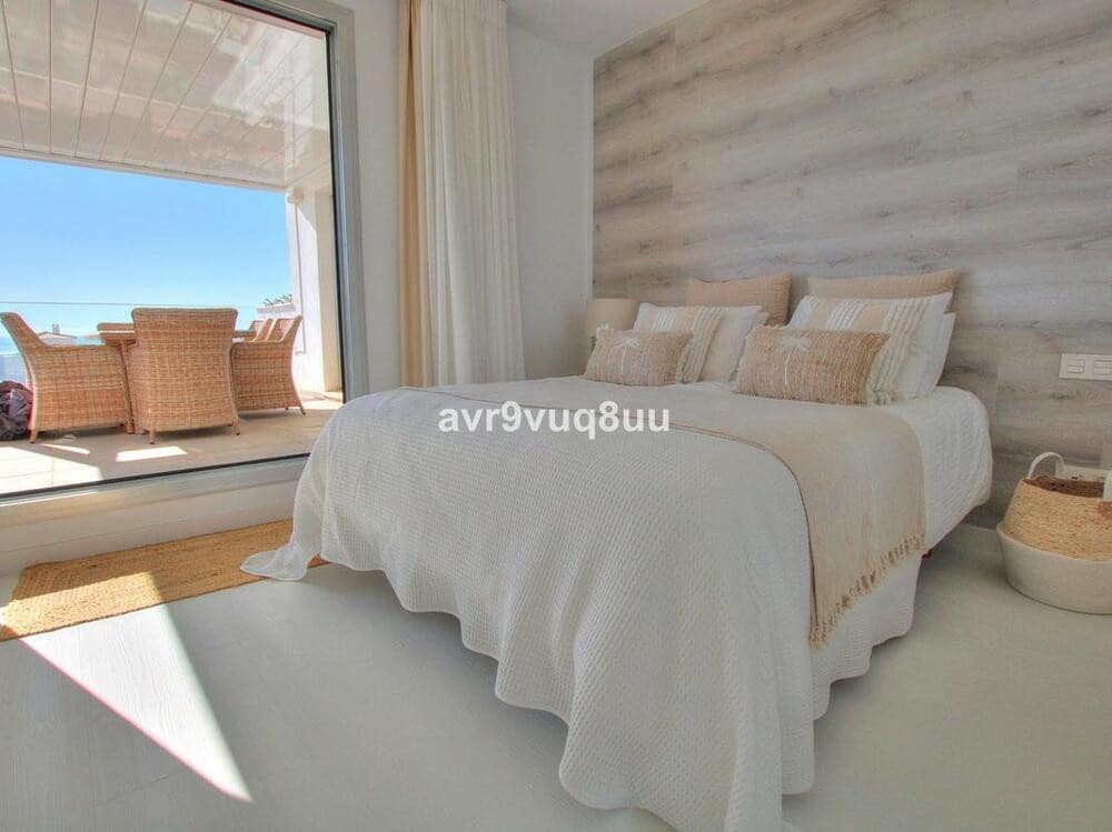 3 makuuhuone Kattohuoneisto myytävänä paikassa Benalmadena Costa mukana uima-altaan - 999 999 € (Ref: 7842308)