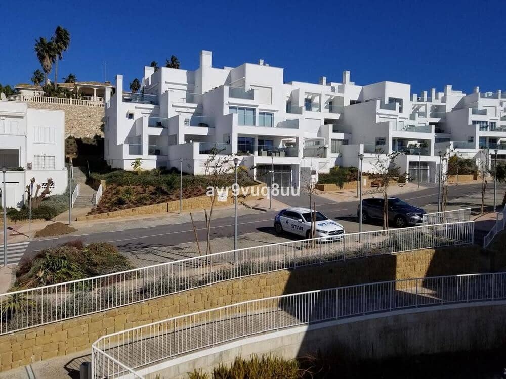 3 makuuhuone Kattohuoneisto myytävänä paikassa Benalmadena Costa mukana uima-altaan - 999 999 € (Ref: 7842308)