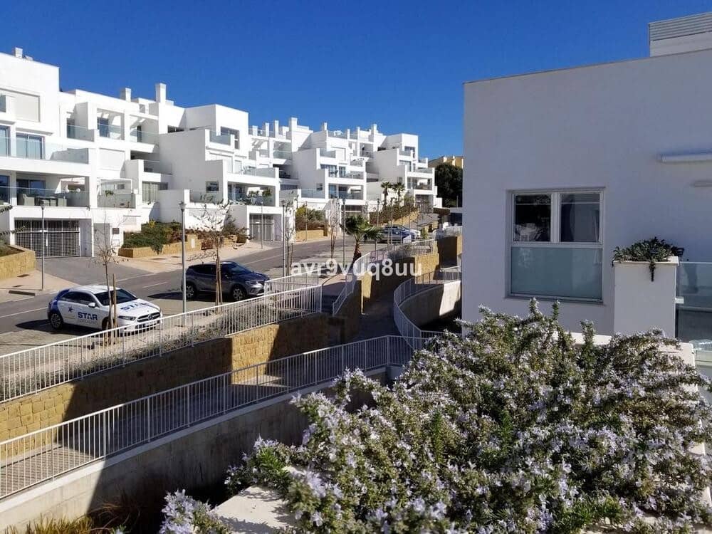 3 makuuhuone Kattohuoneisto myytävänä paikassa Benalmadena Costa mukana uima-altaan - 999 999 € (Ref: 7842308)