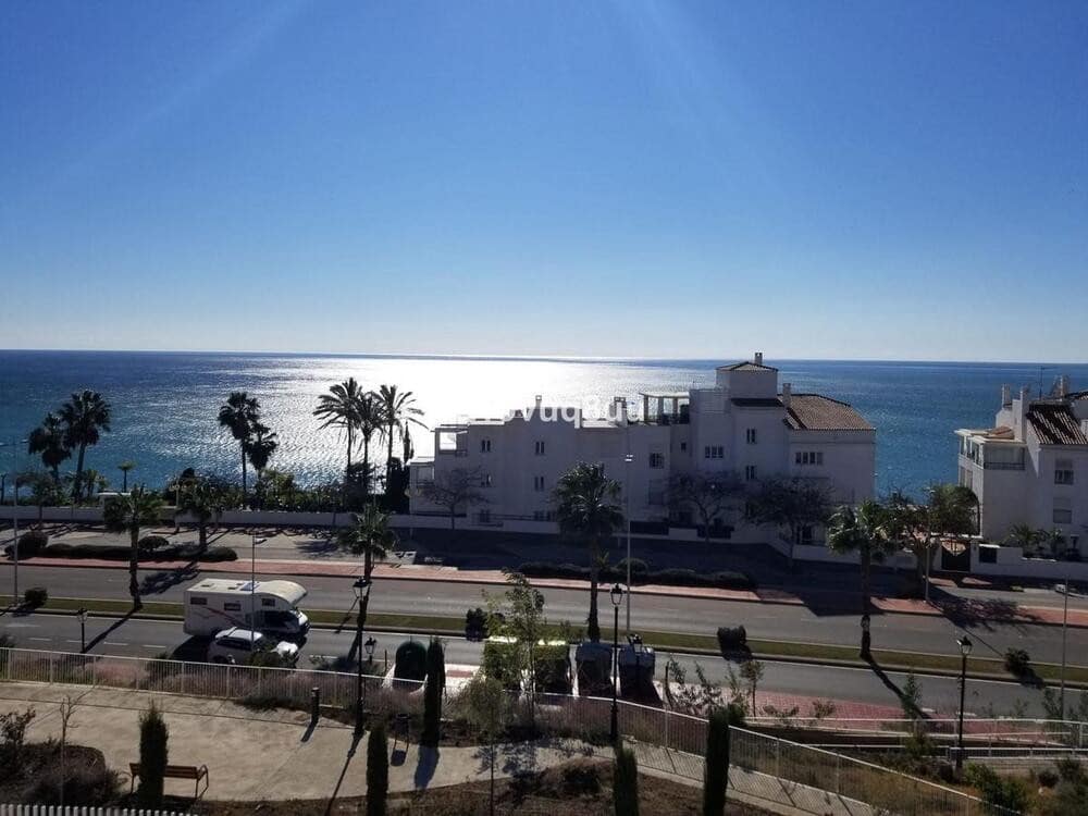 3 makuuhuone Kattohuoneisto myytävänä paikassa Benalmadena Costa mukana uima-altaan - 999 999 € (Ref: 7842308)