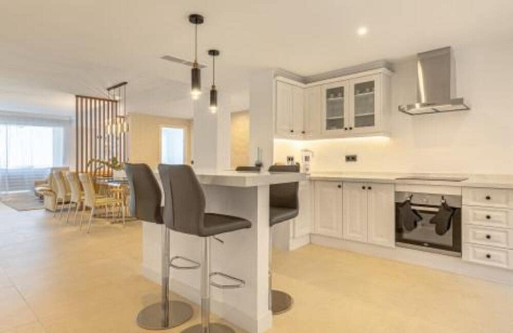 2 Zimmer Apartment zu verkaufen in Marbella mit Pool Garage - 799.000 € (Ref: 7844831)