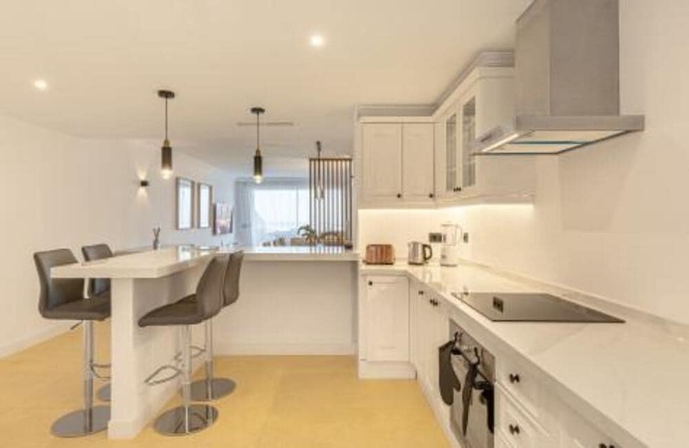 2 Zimmer Apartment zu verkaufen in Marbella mit Pool Garage - 799.000 € (Ref: 7844831)