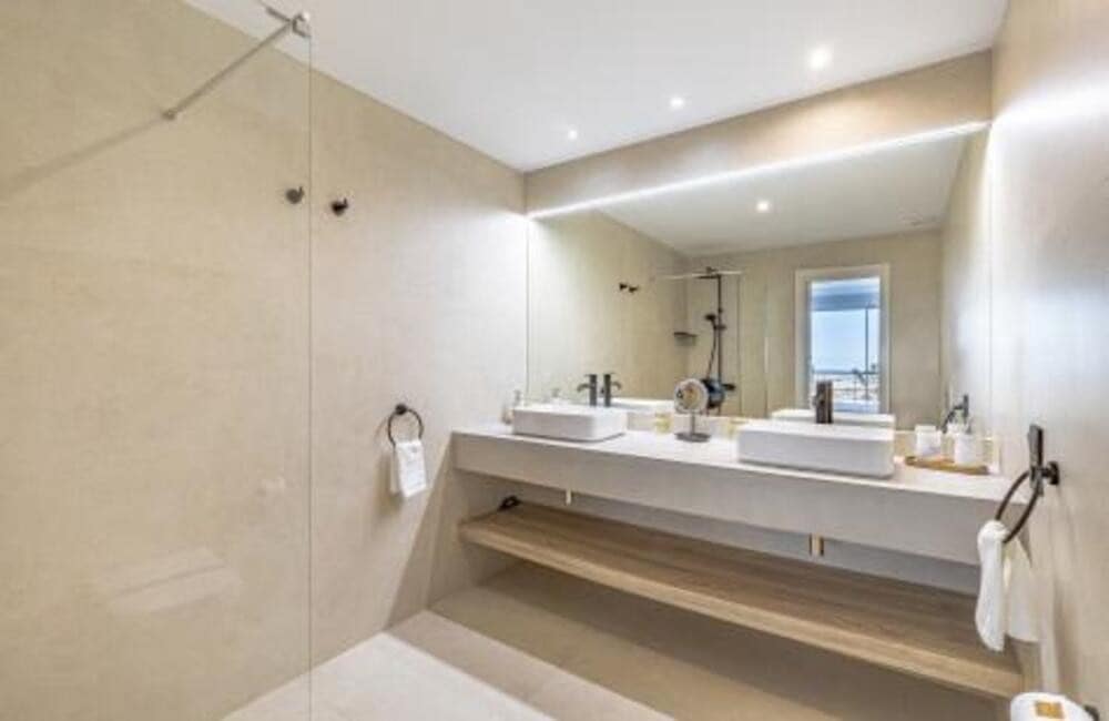2 Zimmer Apartment zu verkaufen in Marbella mit Pool Garage - 799.000 € (Ref: 7844831)