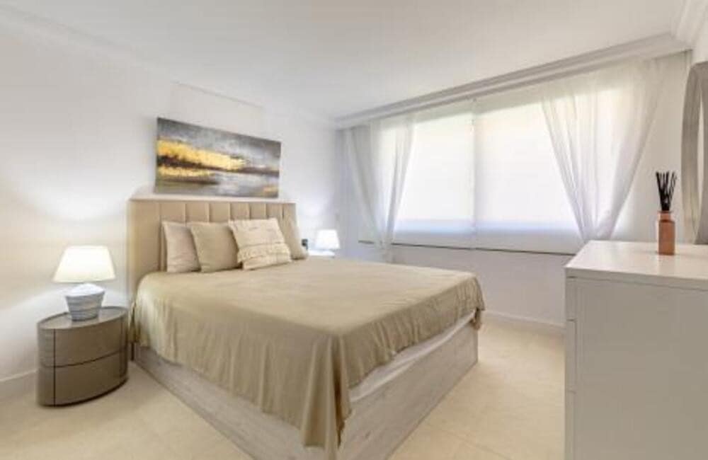 2 Zimmer Apartment zu verkaufen in Marbella mit Pool Garage - 799.000 € (Ref: 7844831)