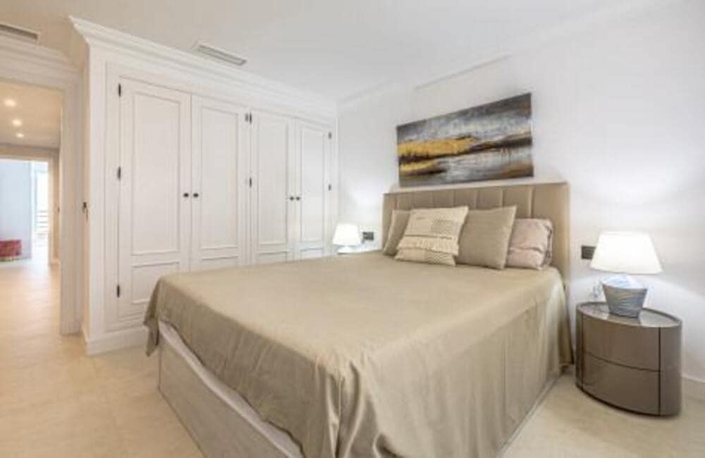 2 Zimmer Apartment zu verkaufen in Marbella mit Pool Garage - 799.000 € (Ref: 7844831)