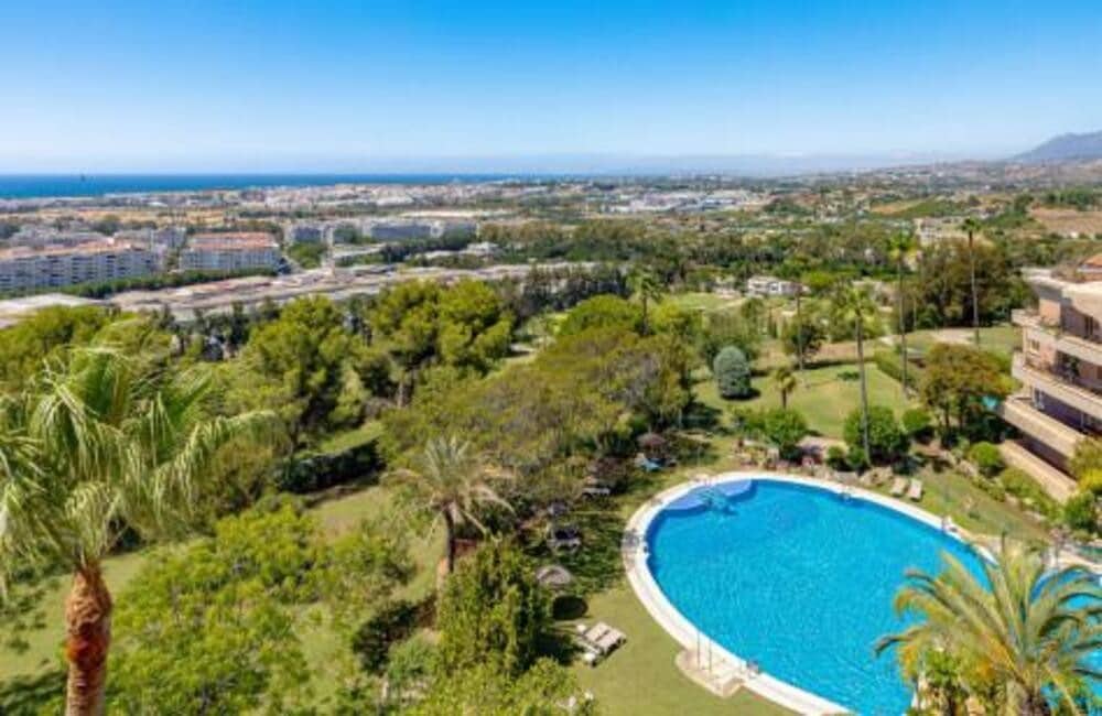 2 Zimmer Apartment zu verkaufen in Marbella mit Pool Garage - 799.000 € (Ref: 7844831)