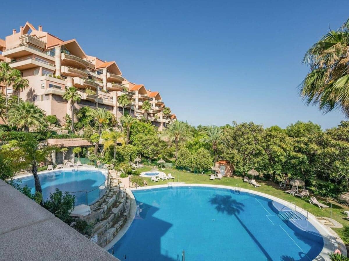 2 Zimmer Apartment zu verkaufen in Marbella mit Pool Garage - 799.000 € (Ref: 7844831)