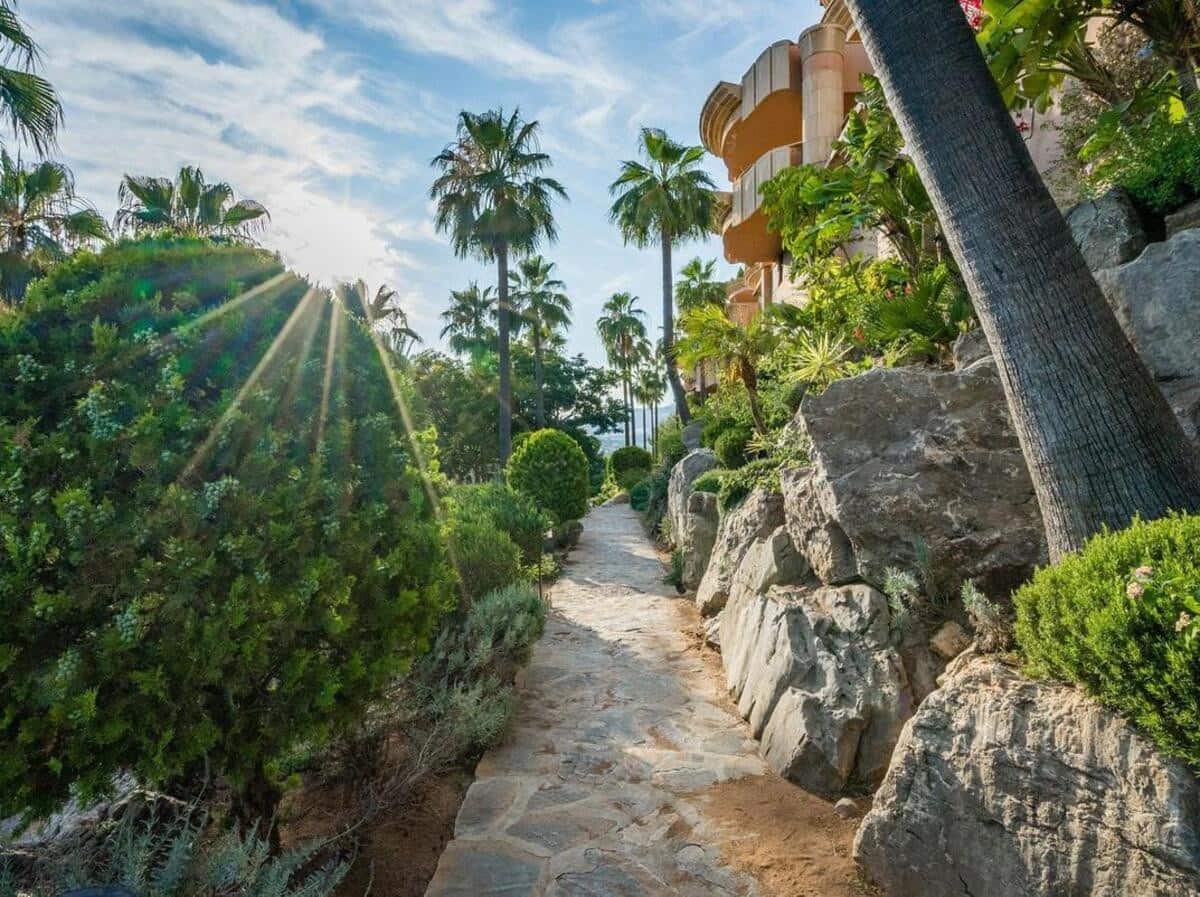2 Zimmer Apartment zu verkaufen in Marbella mit Pool Garage - 799.000 € (Ref: 7844831)
