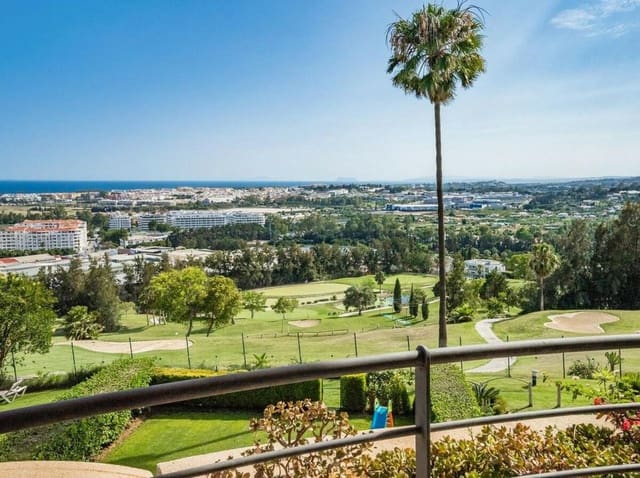 2 Zimmer Apartment zu verkaufen in Los Naranjos, Marbella mit Pool Garage - 799.000 € (Ref: 7844831)