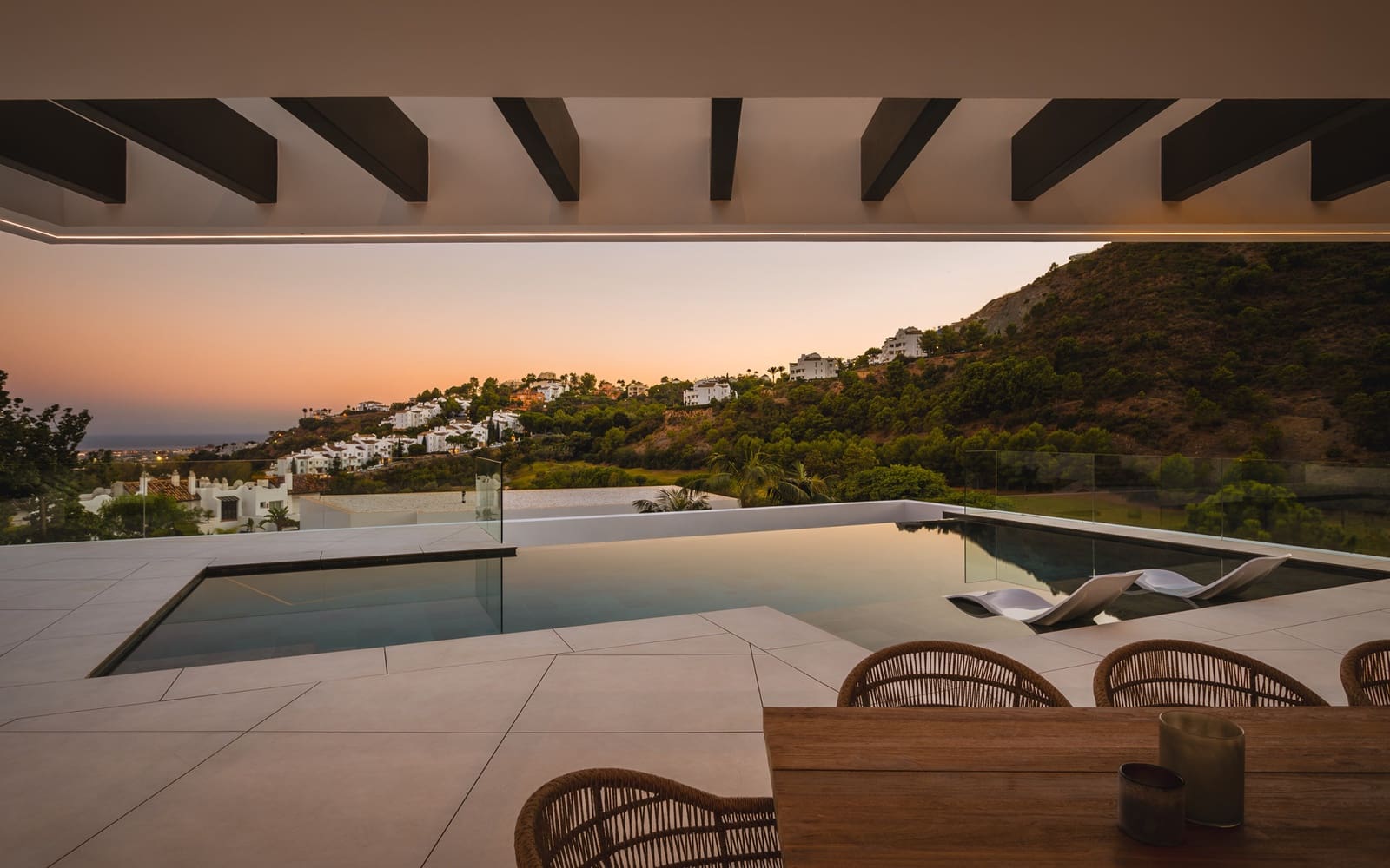 6 soveværelse Villa til salg i Benahavis med swimmingpool garage - € 7.495.000 (Ref: 7849282)