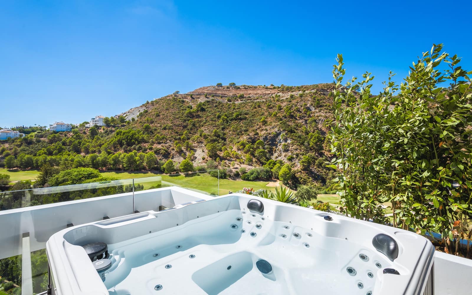 6 soveværelse Villa til salg i Benahavis med swimmingpool garage - € 7.495.000 (Ref: 7849282)