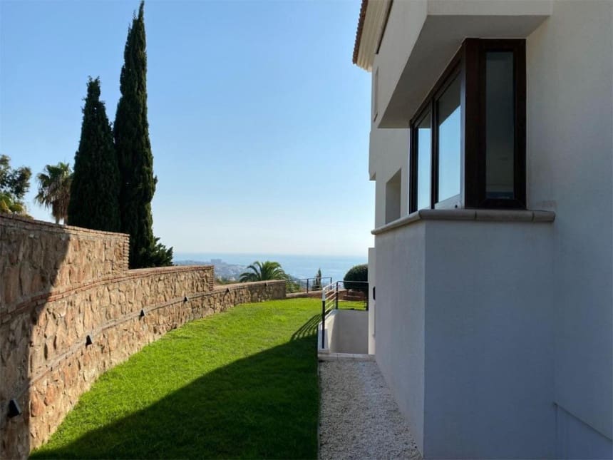 7 soveværelse Villa til salg i La Capellania med swimmingpool garage - € 3.459.750 (Ref: 7857687)