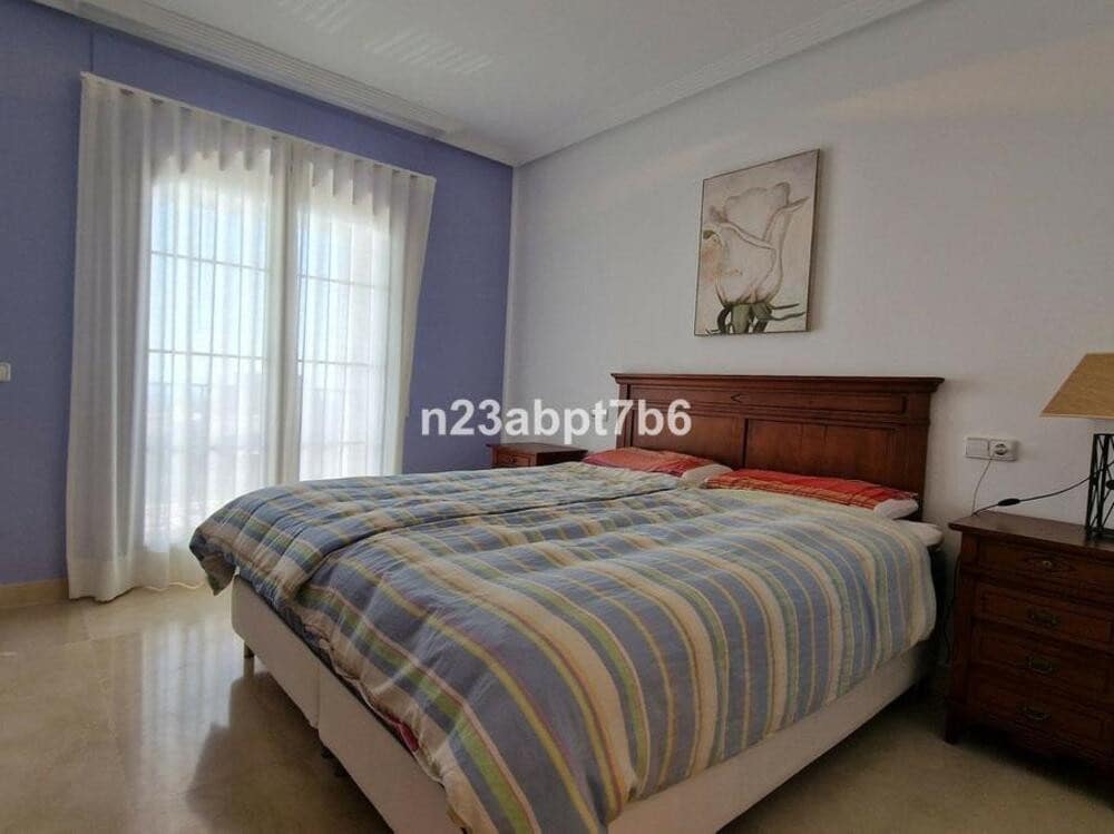 3 slaapkamer Appartement te koop in Los Arqueros met zwembad garage - € 495.000 (Ref: 7857689)