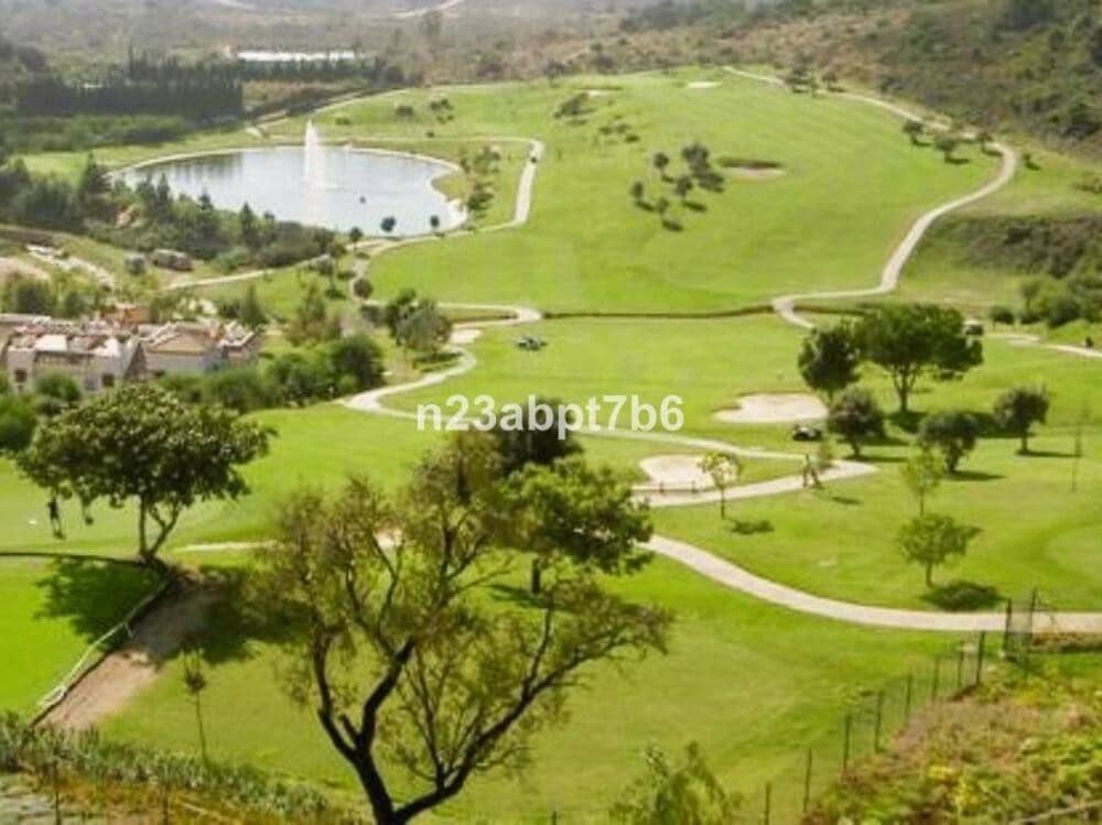 3 slaapkamer Appartement te koop in Los Arqueros met zwembad garage - € 495.000 (Ref: 7857689)