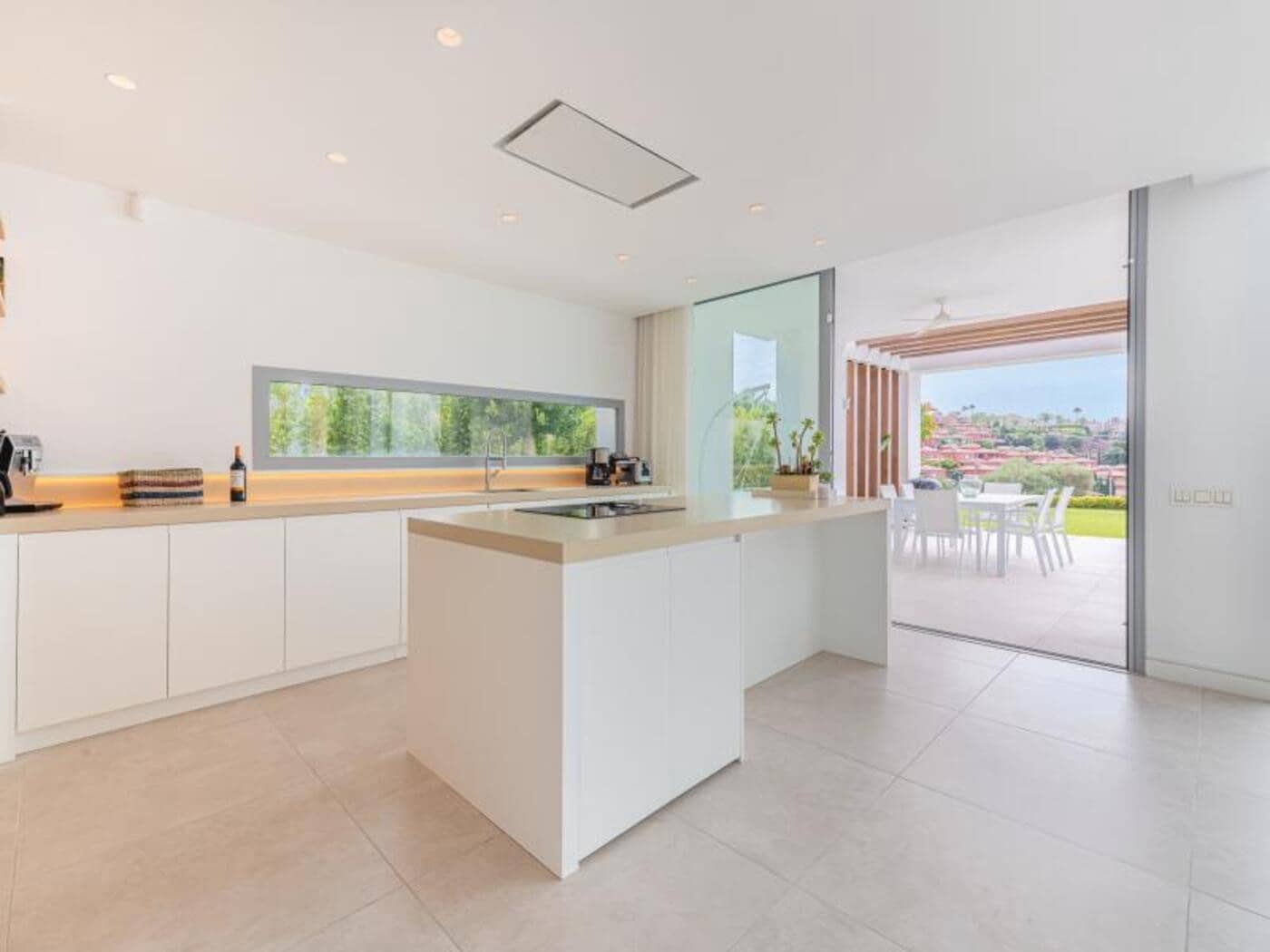 4 soveværelse Villa til salg i Marbella med swimmingpool garage - € 2.450.000 (Ref: 7862584)