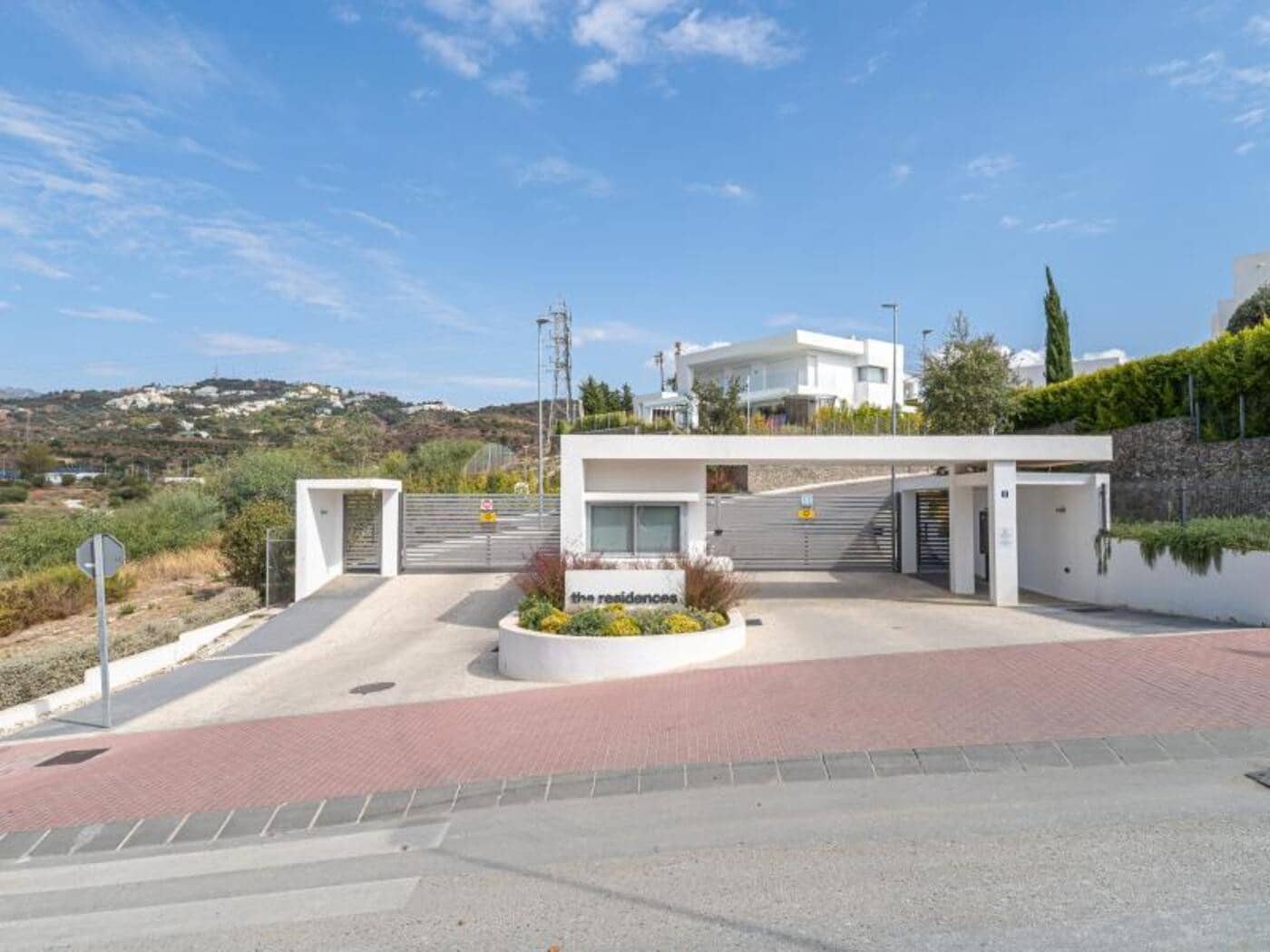 4 soveværelse Villa til salg i Marbella med swimmingpool garage - € 2.450.000 (Ref: 7862584)