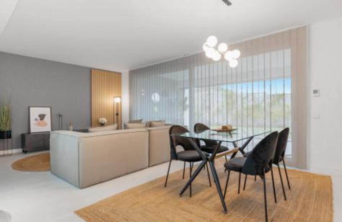 3 sypialnia Apartament na sprzedaż w Estepona z basenem garażem - 649 000 € (Ref: 7864481)
