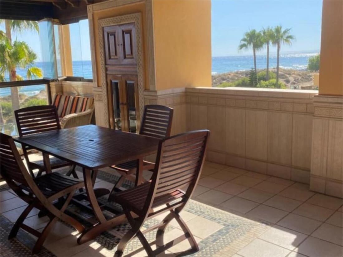 4 chambre Maison de Ville à vendre à Marbella avec piscine garage - 1 750 000 € (Ref: 7867743)