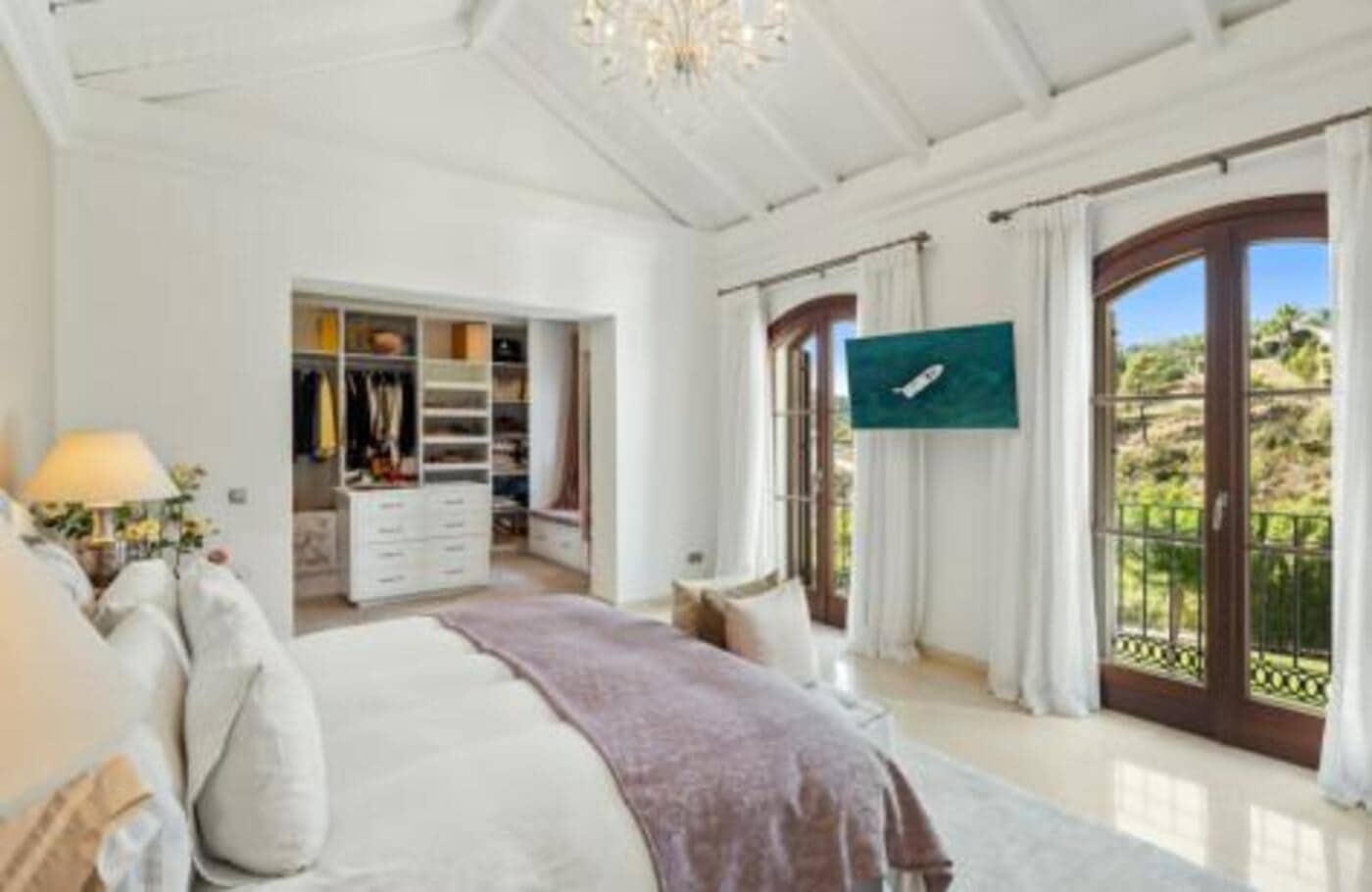 6 soveværelse Villa til salg i El Madronal med swimmingpool garage - € 3.495.000 (Ref: 7868756)