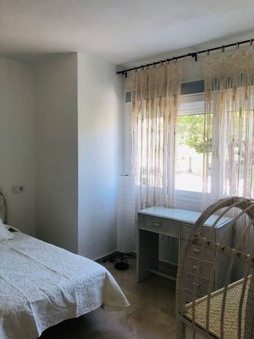 2 chambre Appartement à vendre à Puerto de Estepona, Estepona avec piscine - 367 500 € (Ref: 7870555)