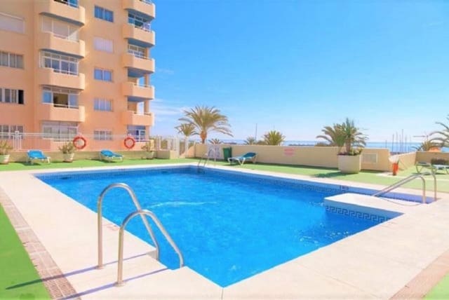 2 sypialnia Apartament na sprzedaż w Puerto de Estepona, Estepona z basenem - 367 500 € (Ref: 7870555)