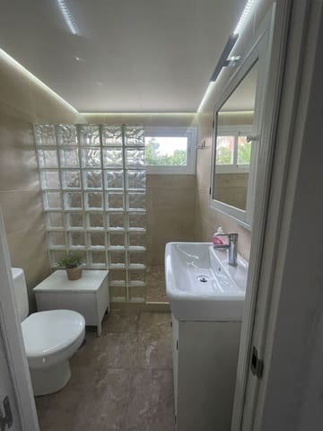 2 sypialnia Apartament na sprzedaż w Puerto de Estepona, Estepona z basenem - 367 500 € (Ref: 7870555)