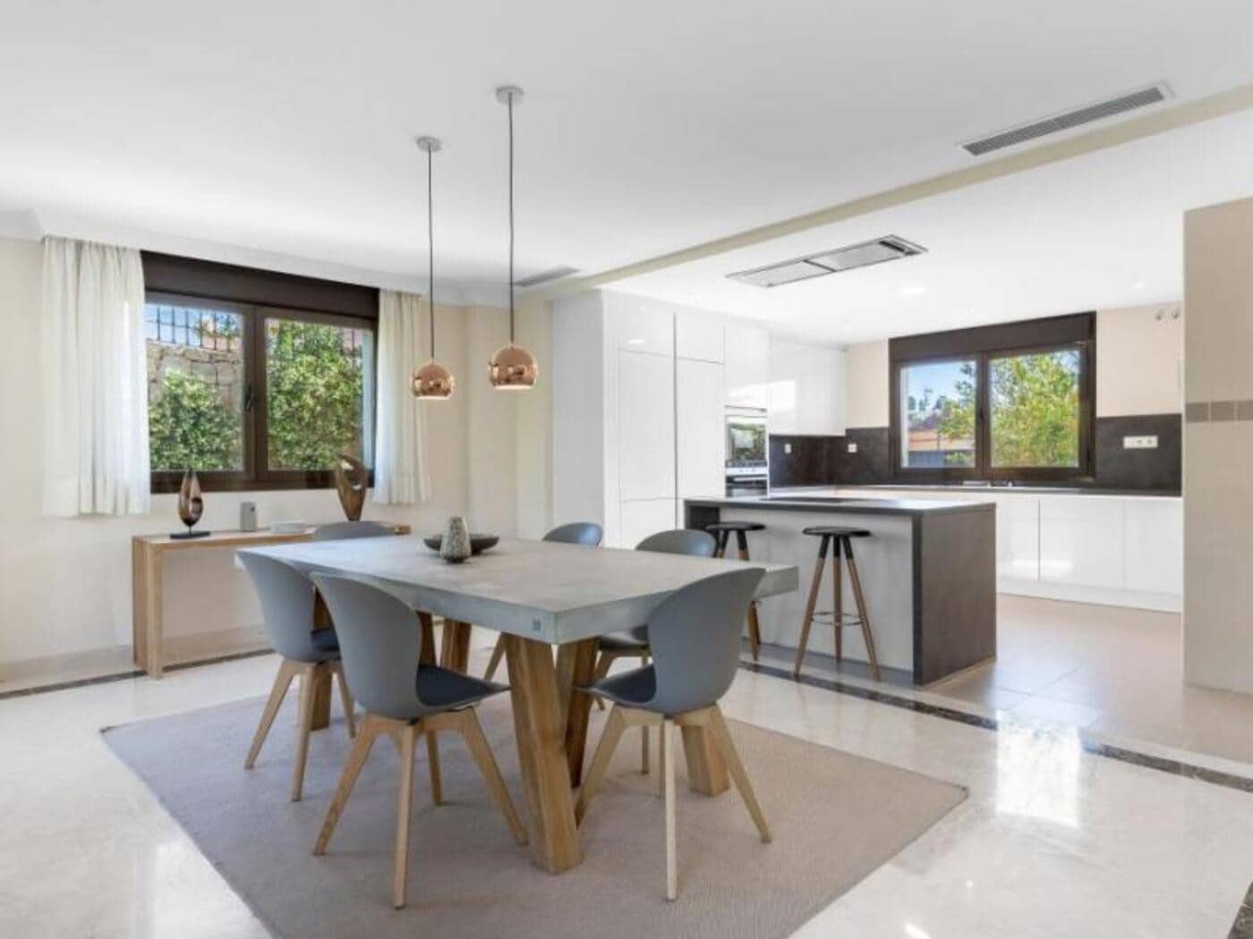 3 quarto Moradia para venda em Estepona com piscina garagem - 657 750 € (Ref: 7876753)