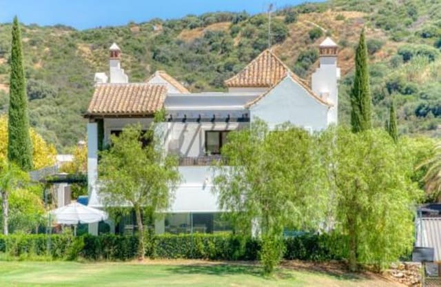 3 soveværelse Villa til salg i Estepona Golf, Estepona med swimmingpool garage - € 945.000 (Ref: 7876753)