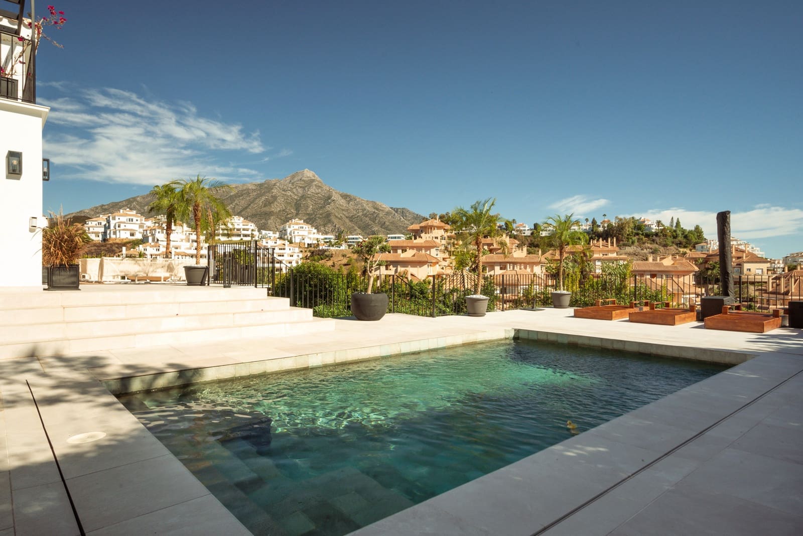 5 Zimmer Villa zu verkaufen in Marbella mit Pool Garage - 2.950.000 € (Ref: 7883633)