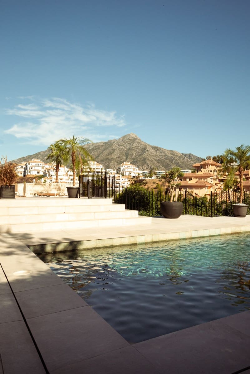 5 Zimmer Villa zu verkaufen in Marbella mit Pool Garage - 2.950.000 € (Ref: 7883633)