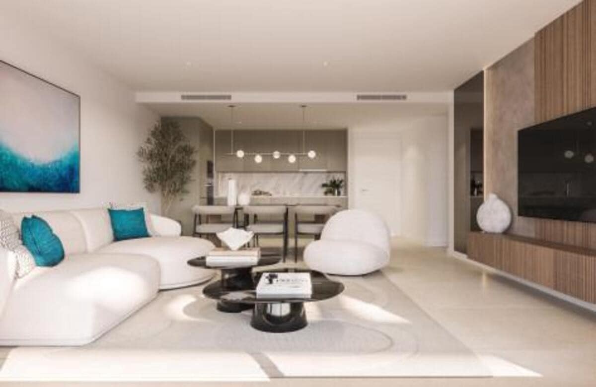 Apartamento de 3 habitaciones en Estepona en venta con piscina garaje - 382.000 € (Ref: 7894487)